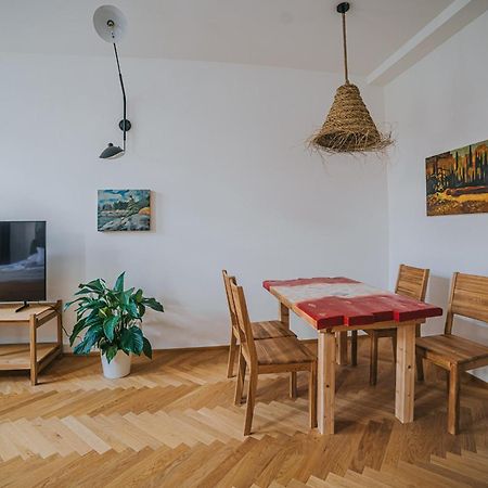 Bohemian Experience Aparthotel Prag Exteriör bild