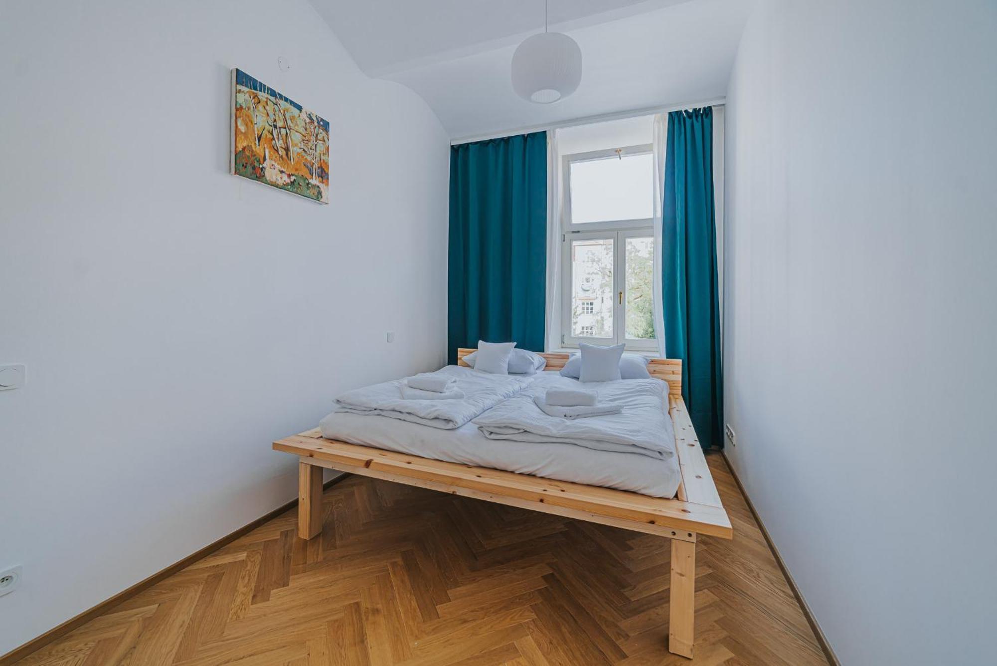 Bohemian Experience Aparthotel Prag Exteriör bild
