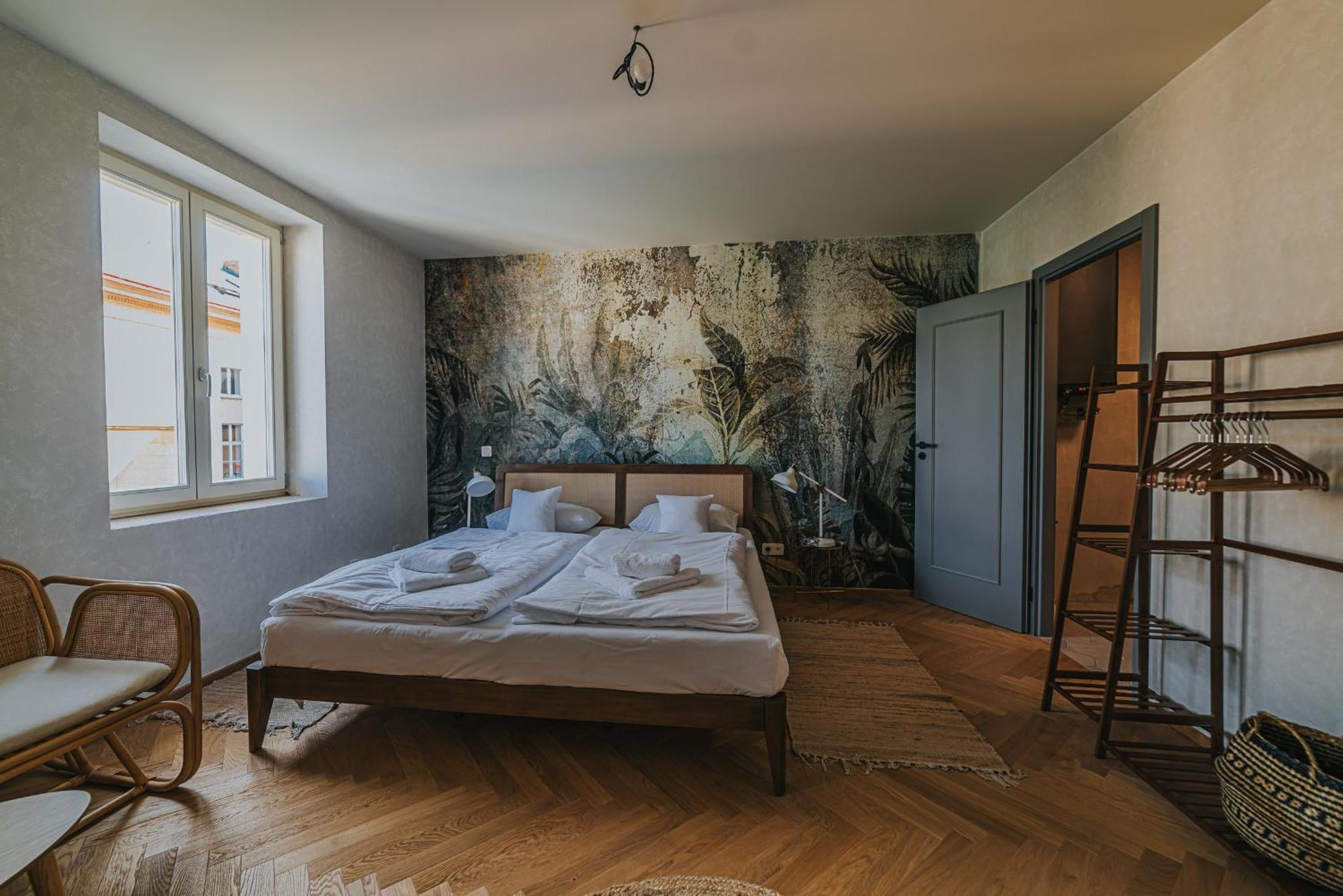 Bohemian Experience Aparthotel Prag Exteriör bild
