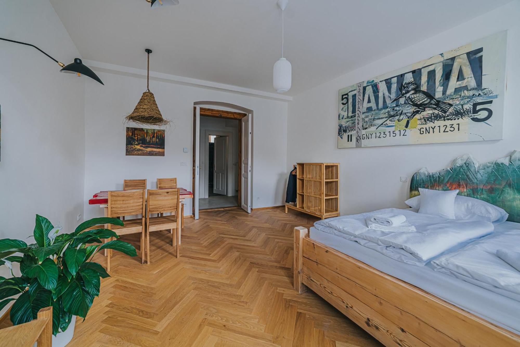 Bohemian Experience Aparthotel Prag Exteriör bild