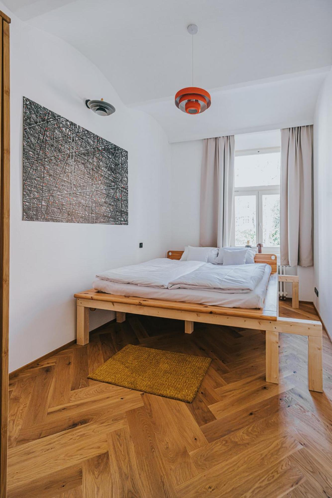 Bohemian Experience Aparthotel Prag Exteriör bild