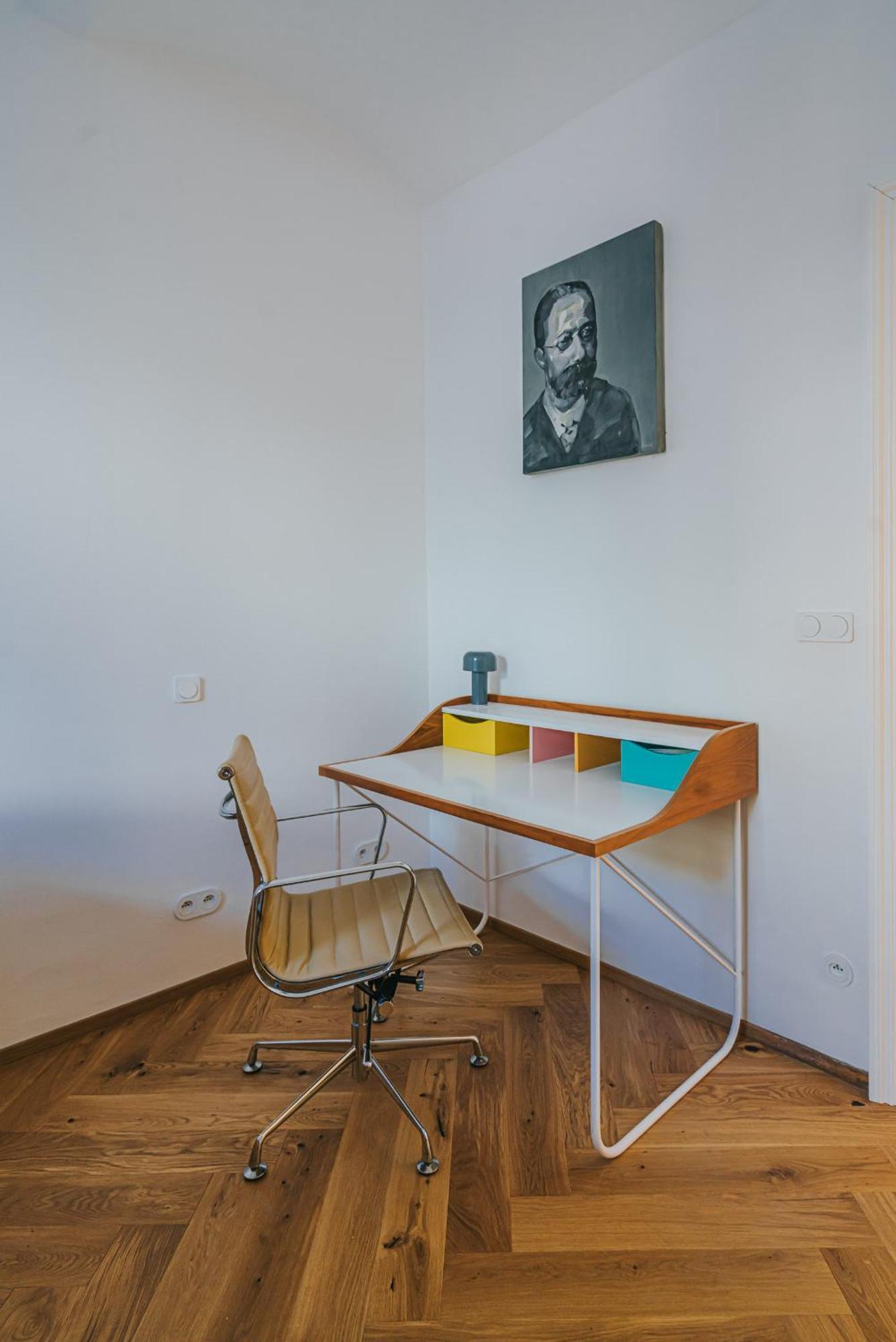 Bohemian Experience Aparthotel Prag Exteriör bild